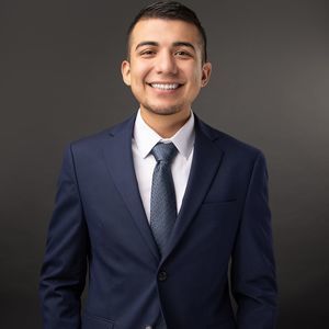 Meet your Posher, Luis